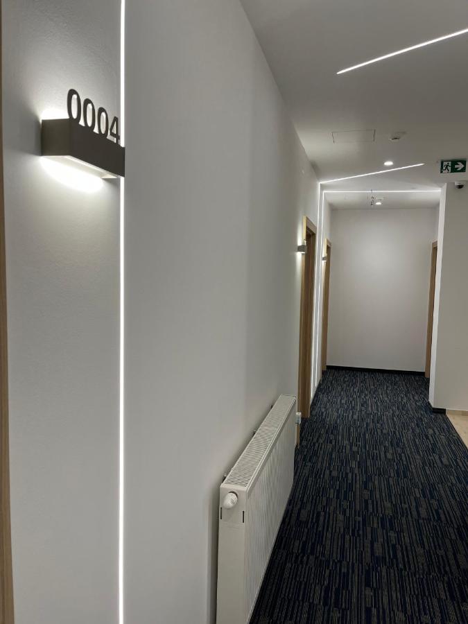 Maestro - Rooms & Restaurant ヴコヴァル エクステリア 写真